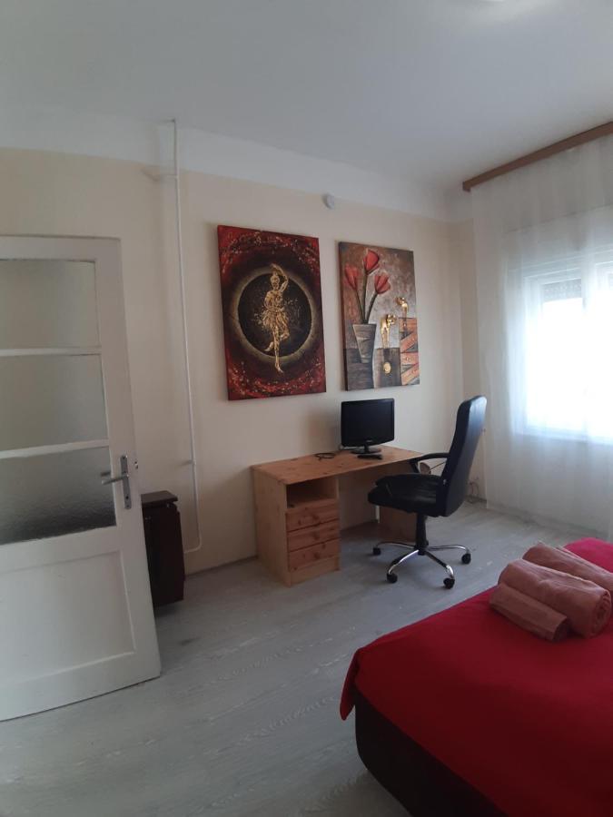 Minibali Apartmanok Сиофок Екстериор снимка