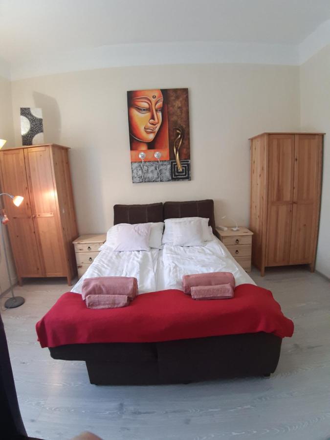 Minibali Apartmanok Сиофок Екстериор снимка